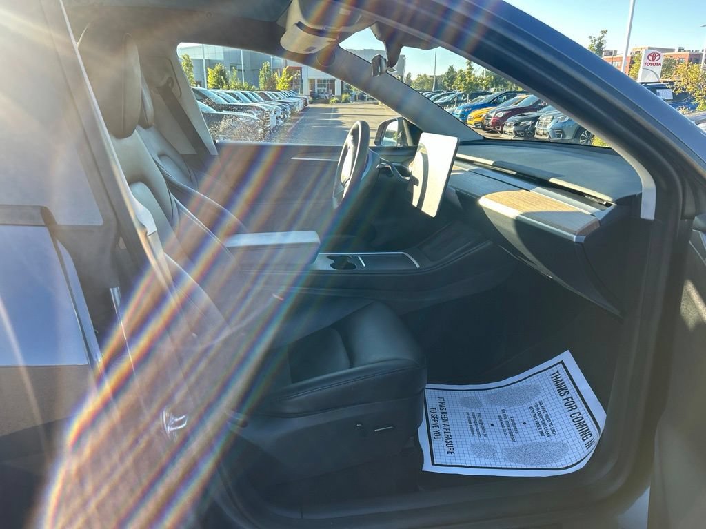 Used 2023 Tesla Model Y Long Range AWD/4WD image 12
