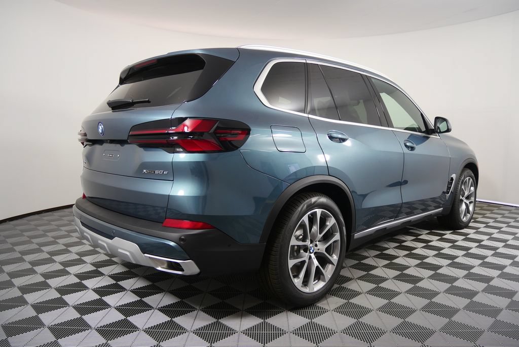 Certified 2026 BMW X5 xDrive50e w/ Premium Package AWD/4WD image 5