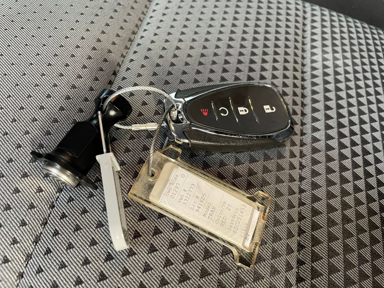 Used 2025 Chevrolet Trax LT w/ LT Convenience Package image 22