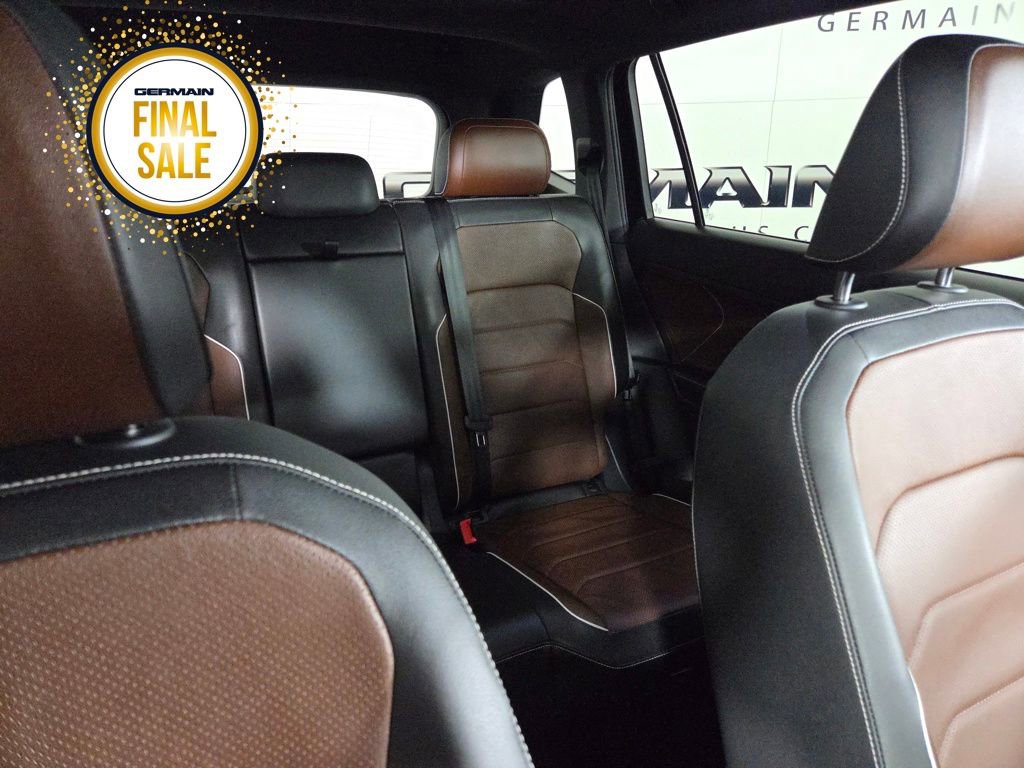 Used 2024 Volkswagen Tiguan SEL R-Line image 17