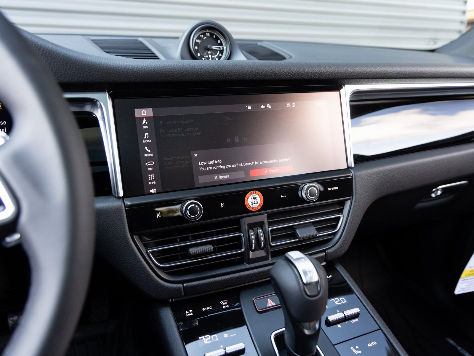 Certified 2026 Porsche Macan image 15