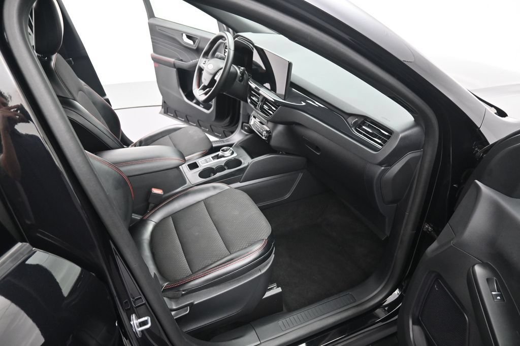 Used 2024 Ford Escape ST-Line w/ Tech Pack #1 AWD/4WD image 34