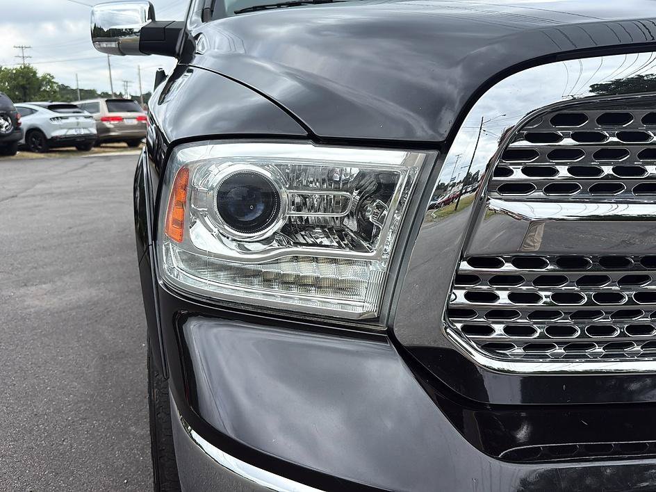 Used 2017 RAM 1500 Laramie w/ Convenience Group AWD/4WD image 22
