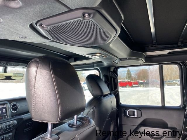 Used 2022 Jeep Wrangler Unlimited Sahara w/ Cold Weather Group image 30