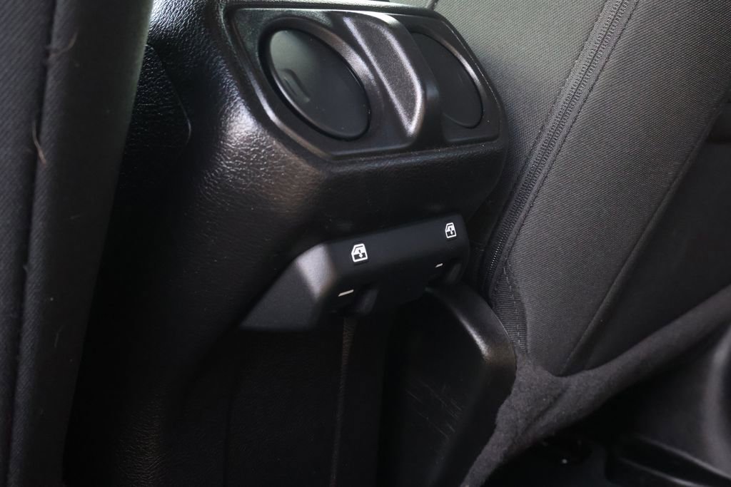 Used 2020 Jeep Wrangler Unlimited Sport S image 32