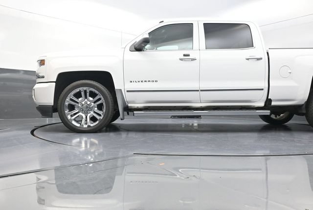 Used 2018 Chevrolet Silverado 1500 LTZ Z71 w/ LTZ Plus Package AWD/4WD image 34