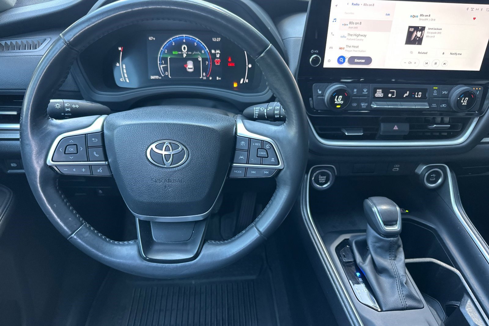 Used 2024 Toyota Grand Highlander XLE FWD image 18