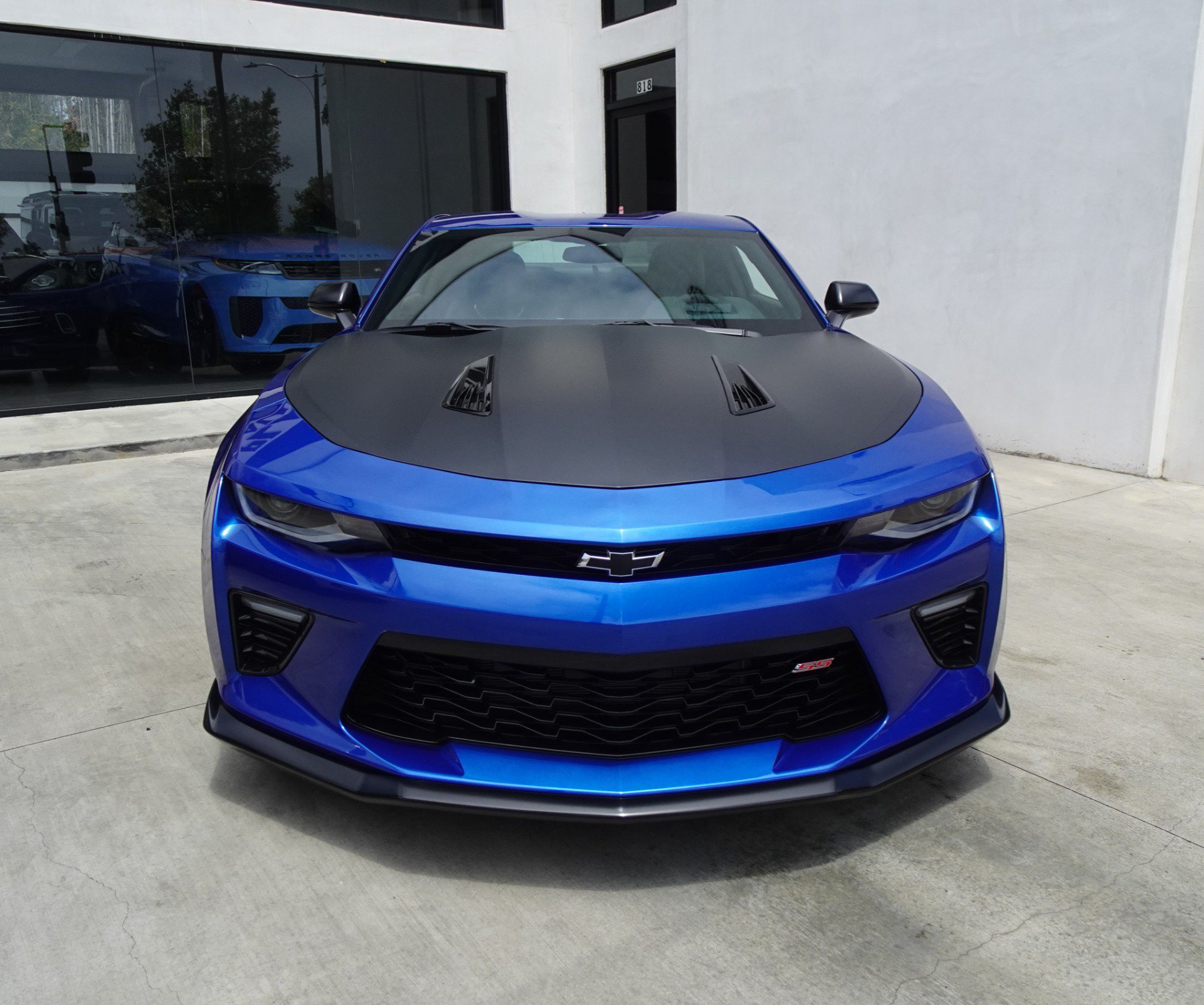 Used 2017 Chevrolet Camaro SS RWD image 2