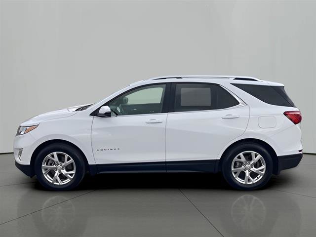 Used 2019 Chevrolet Equinox LT w/ Sun & Navigation Package image 8