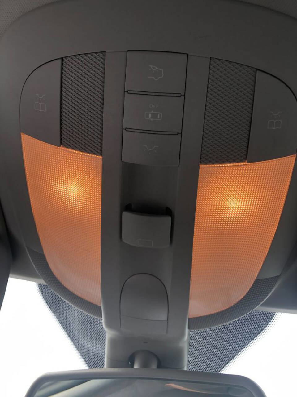 Used 2009 Mercedes-Benz R 350 4MATIC w/ Premium 1 Pkg image 9