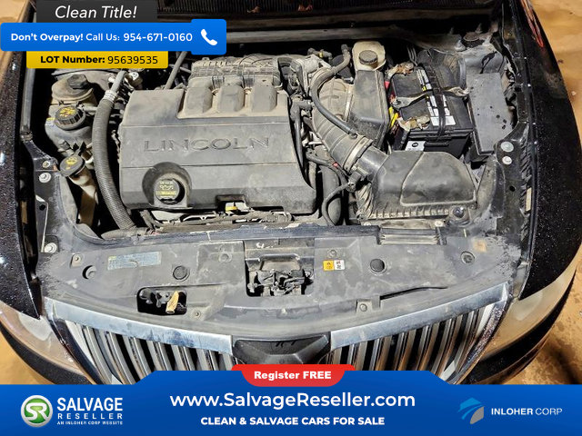 Used 2012 Lincoln MKS AWD image 15