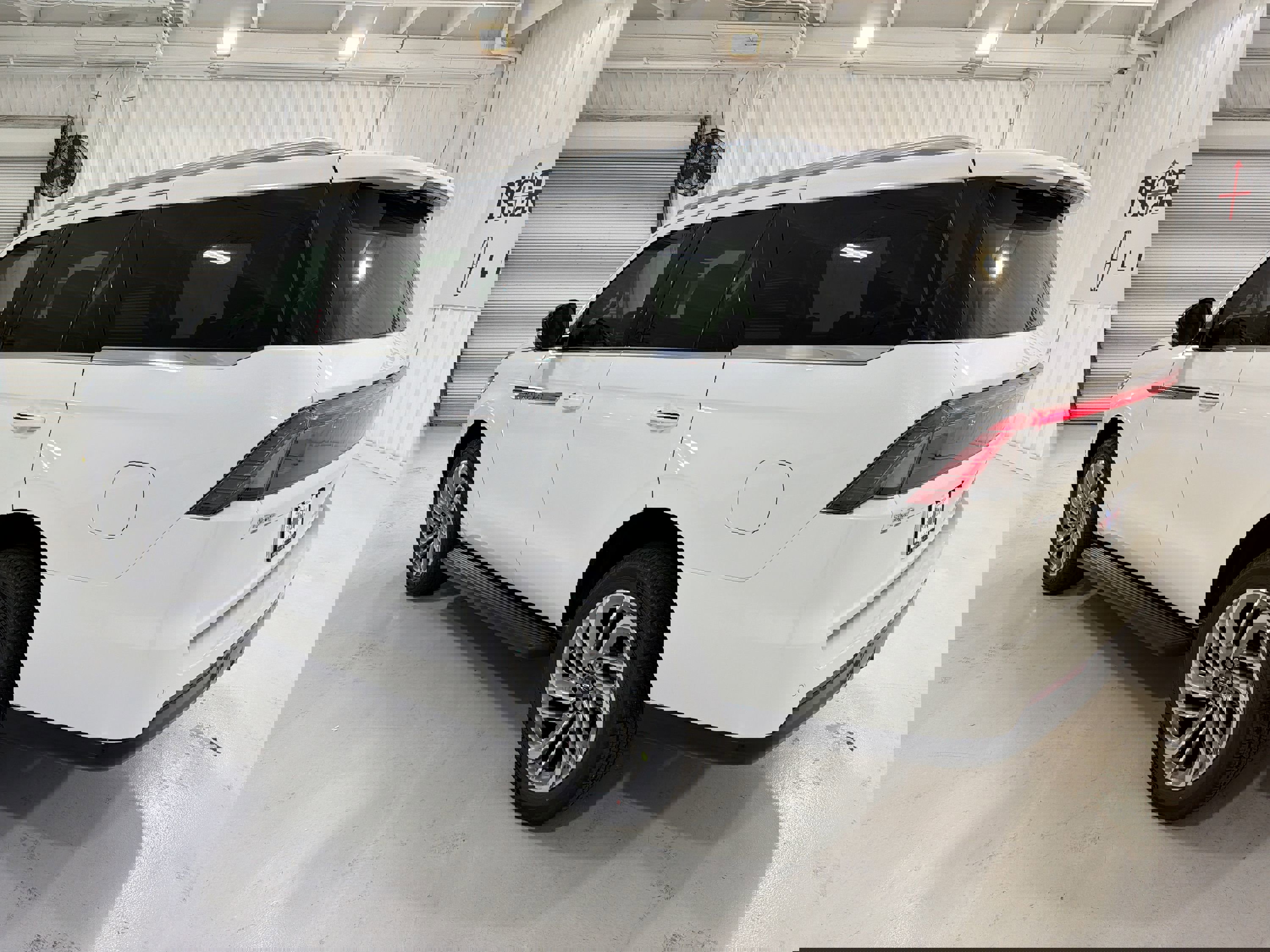 New 2026 Lincoln Navigator Premiere image 26