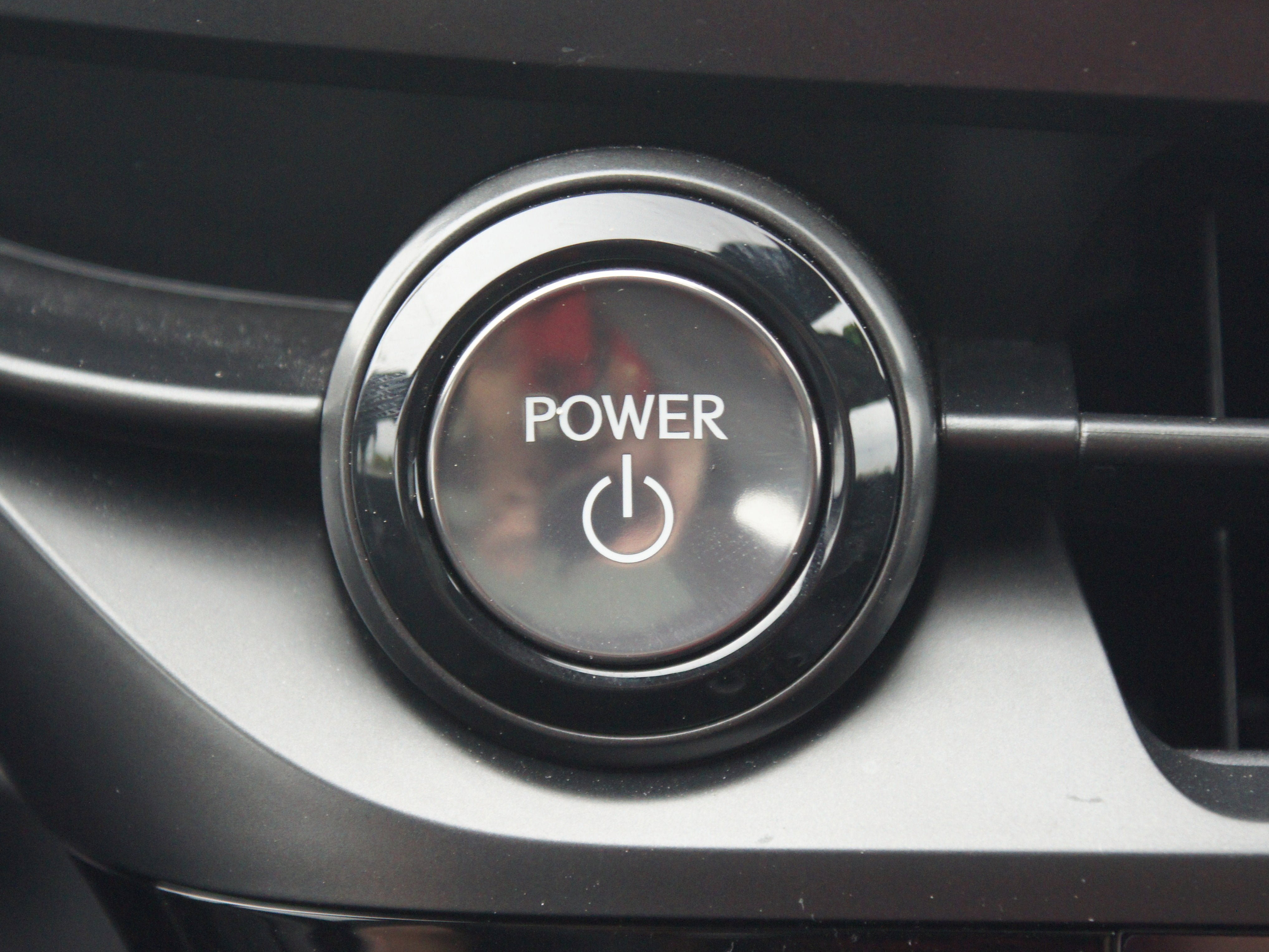 Used 2023 Lexus RZ 450e Premium AWD/4WD image 9