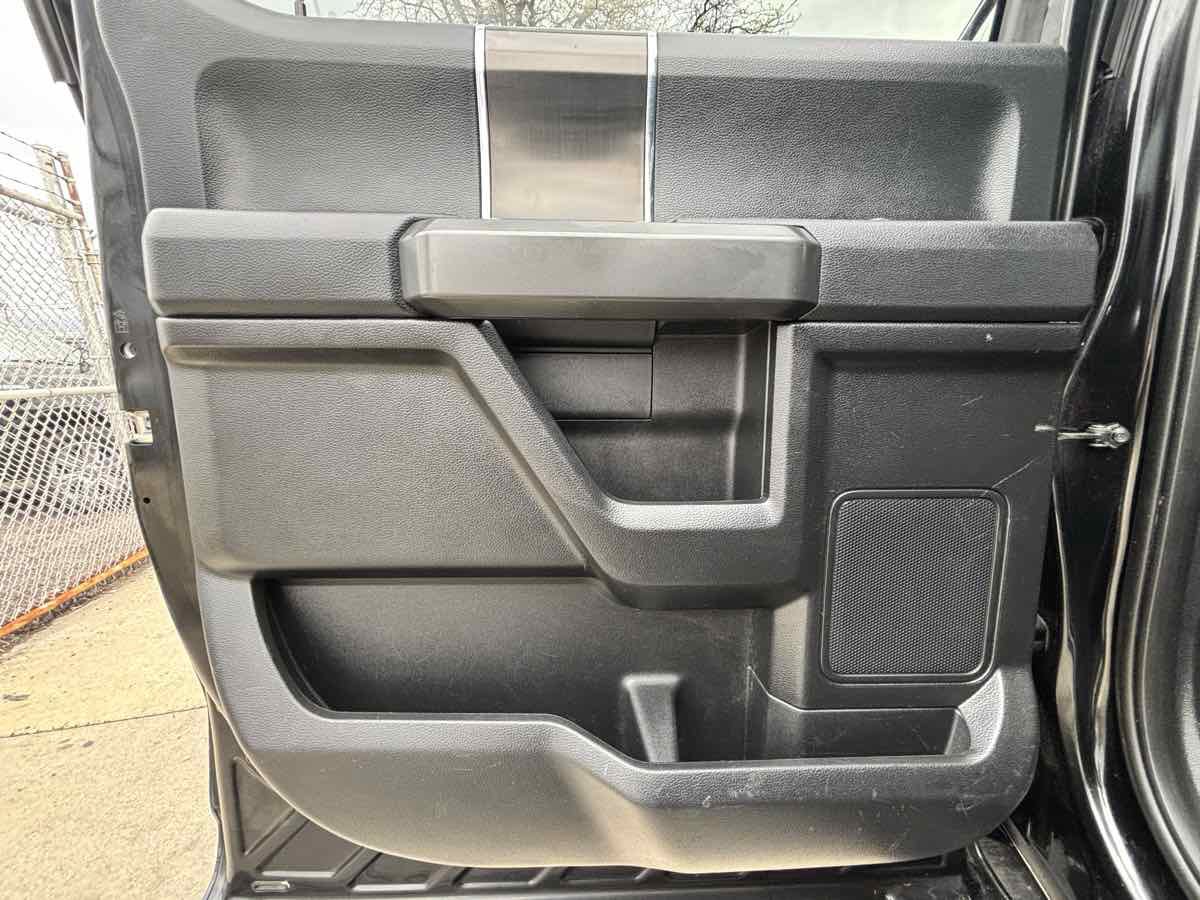 Used 2018 Ford F150 XLT w/ Equipment Group 302A Luxury AWD/4WD image 37