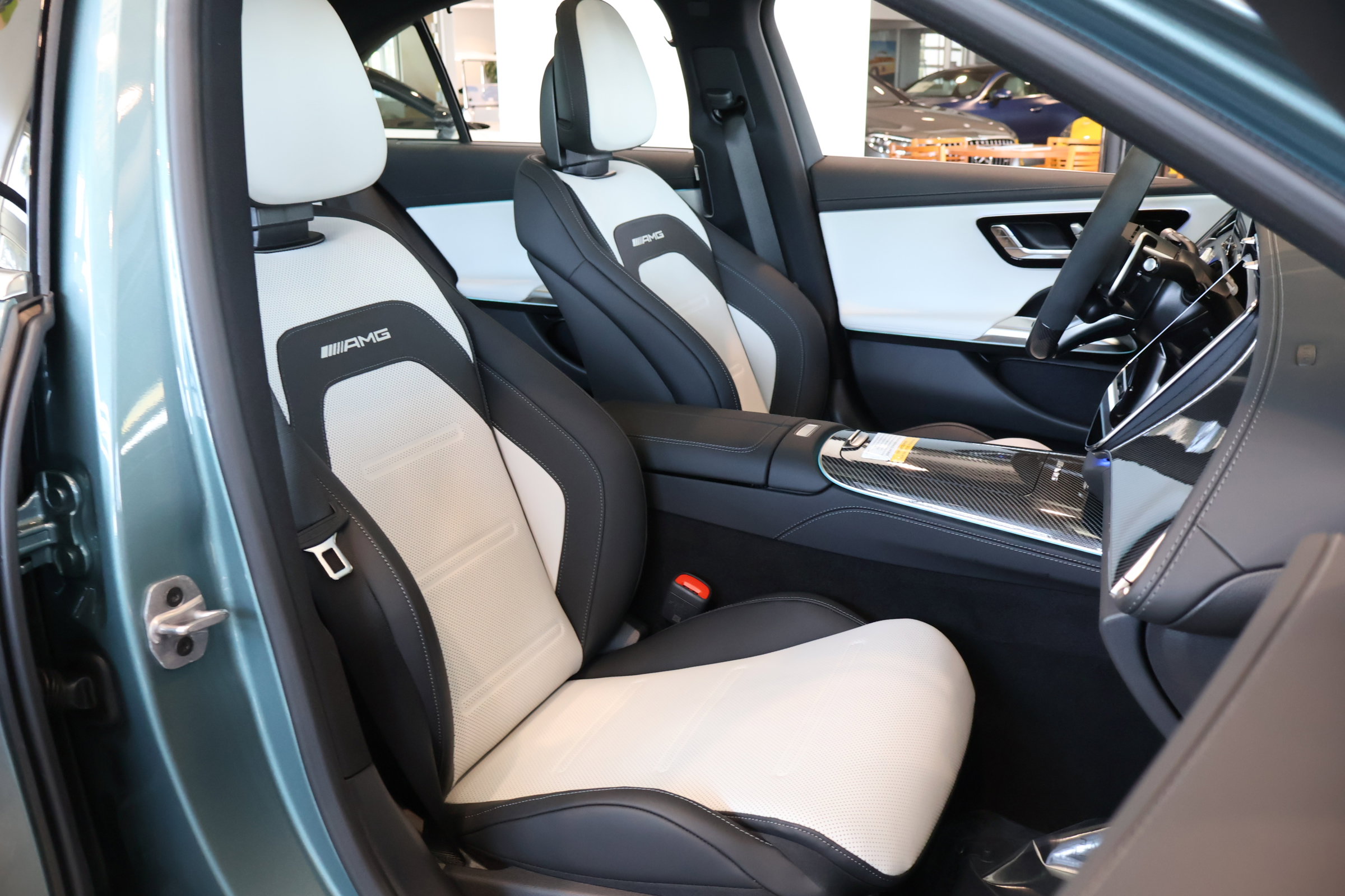 New 2026 Mercedes-Benz E 53 AMG e 4MATIC Sedan image 17