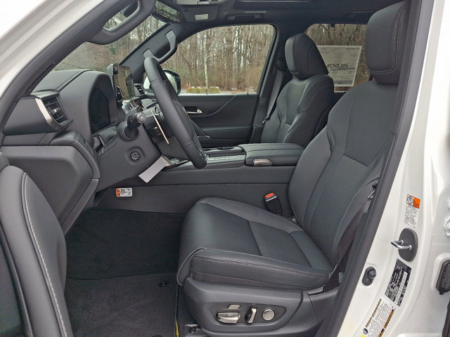 New 2026 Lexus LX 600 4WD w/ Luxury Package image 10