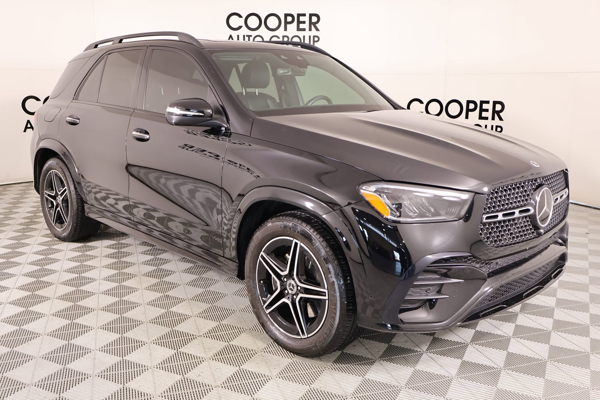 Used 2024 Mercedes-Benz GLE 450 4MATIC image 1