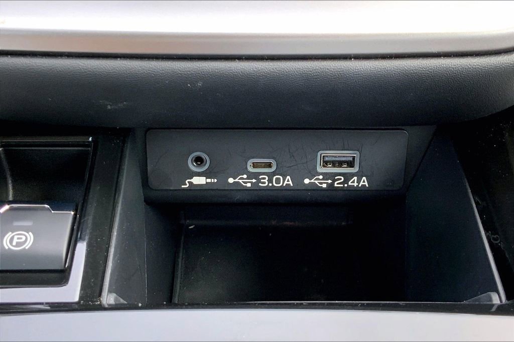 Certified 2025 Subaru Outback Premium AWD/4WD image 15