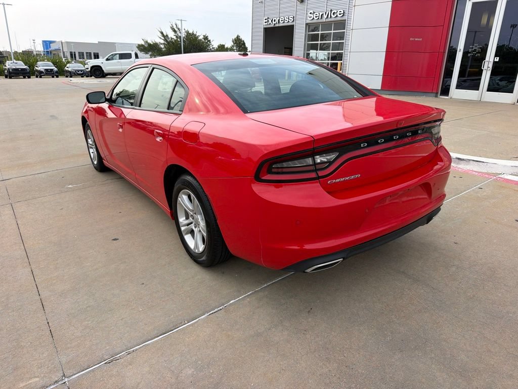Used 2022 Dodge Charger SXT RWD image 3