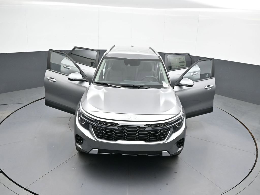 New 2025 Kia Seltos S image 44