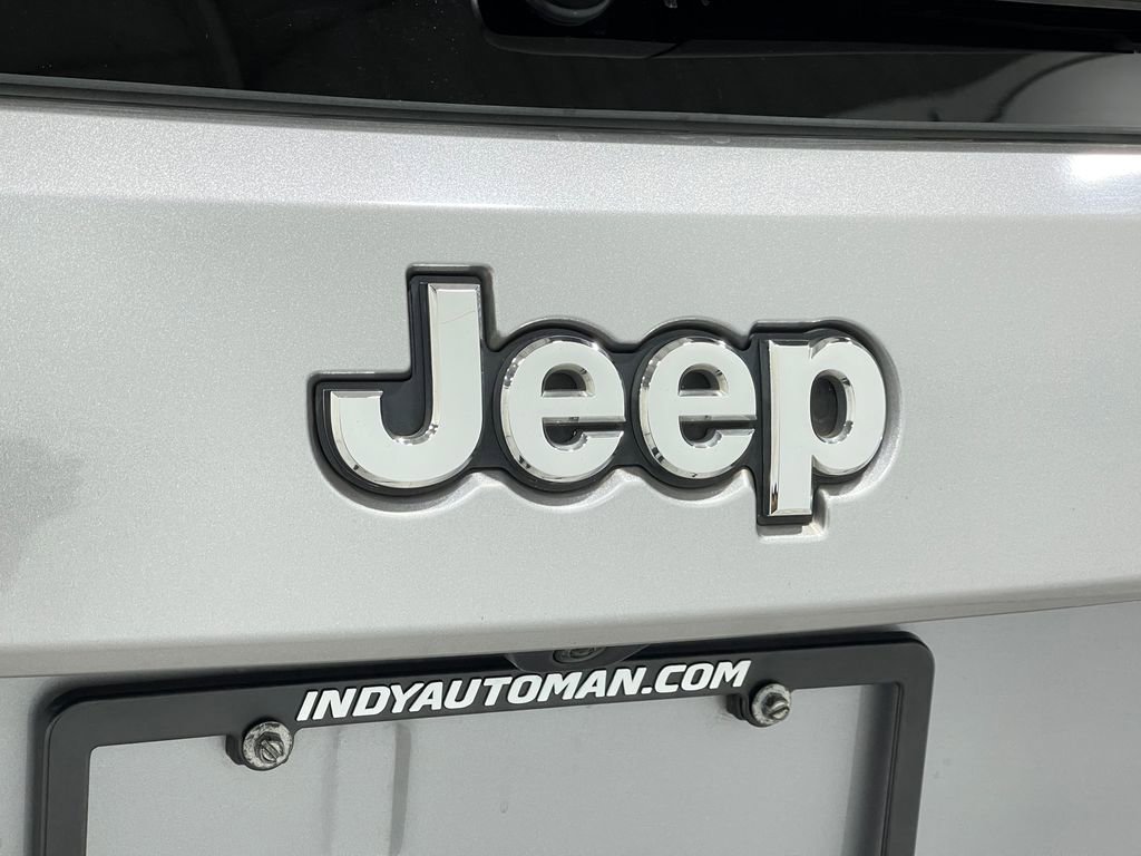 Used 2020 Jeep Grand Cherokee Limited w/ Premium Lighting Group image 38