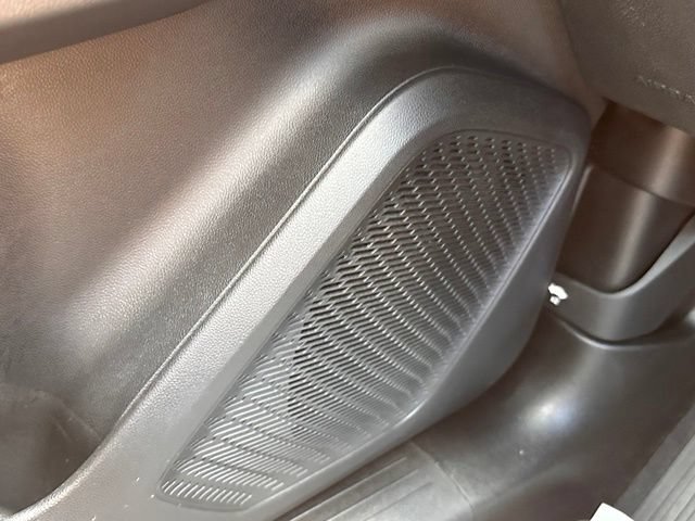 Used 2024 Chevrolet Equinox EV RS FWD image 19