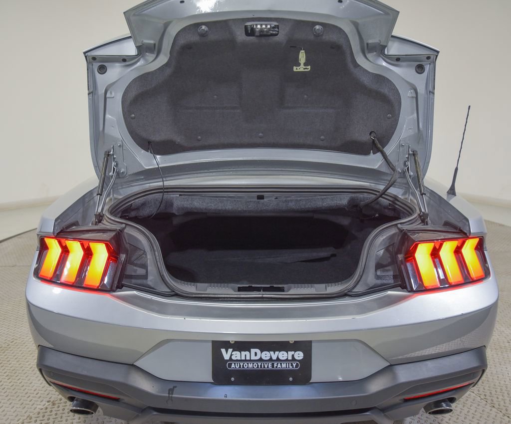 Used 2024 Ford Mustang Premium RWD image 10