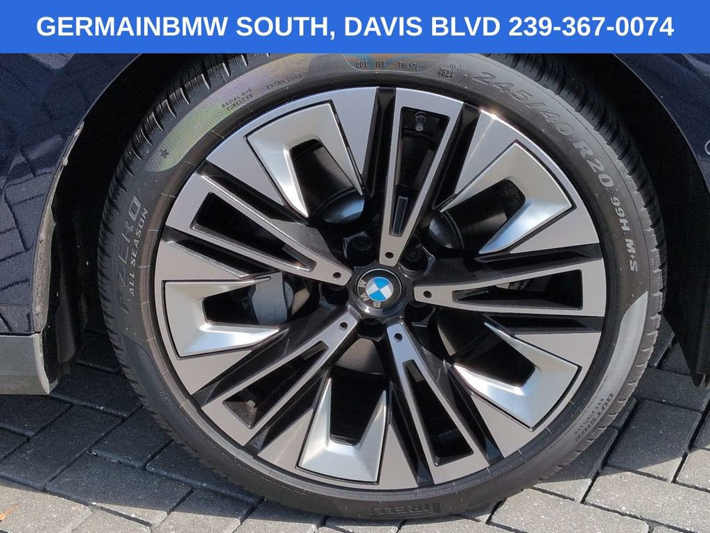 Used 2026 BMW 530i w/ Premium Package RWD image 12