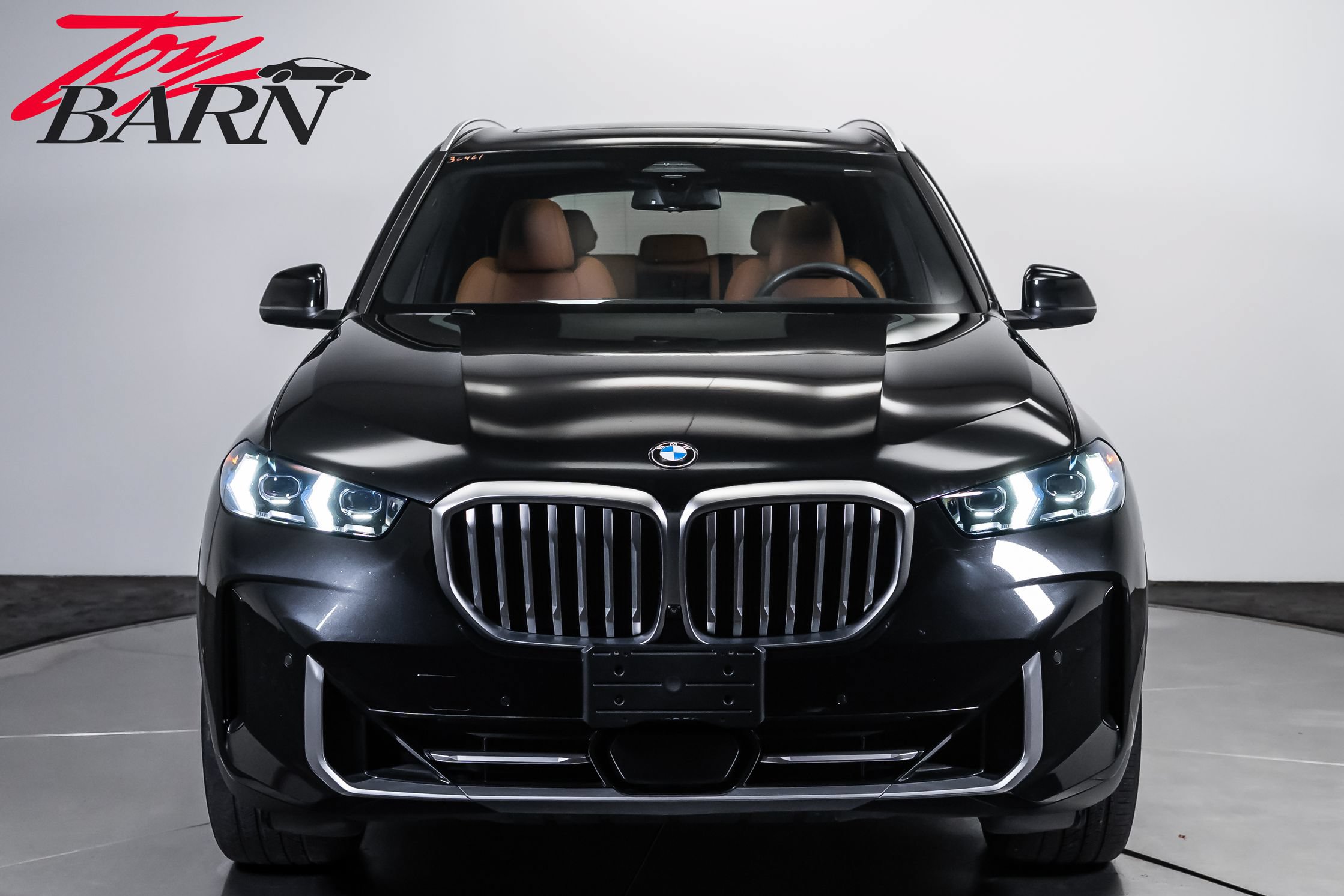 Used 2024 BMW X5 xDrive40i w/ Premium Package AWD/4WD image 8