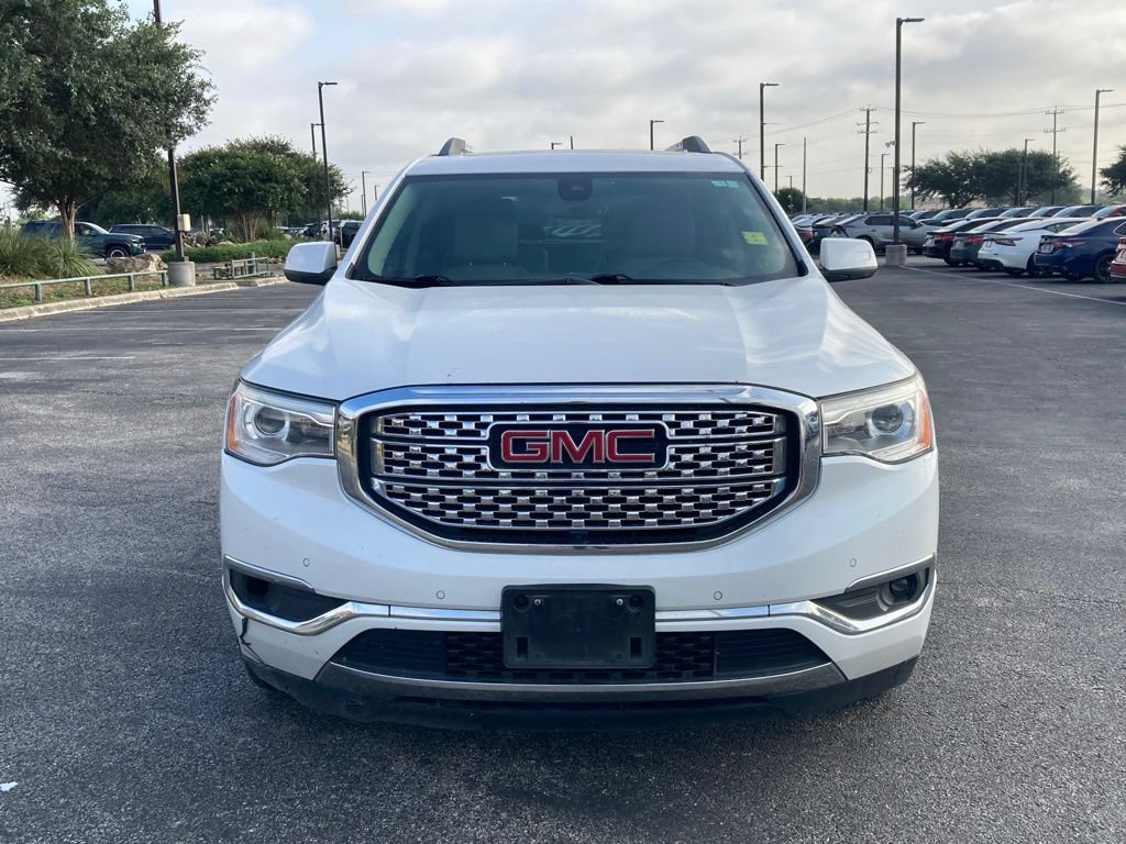 Used 2018 GMC Acadia Denali w/ Technology Package FWD image 2