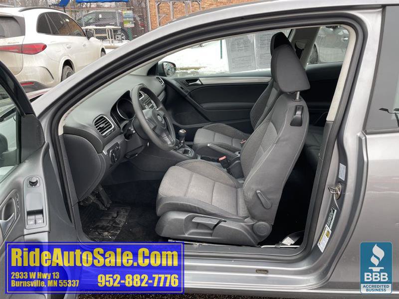 Used 2010 Volkswagen Golf 2-Door image 10