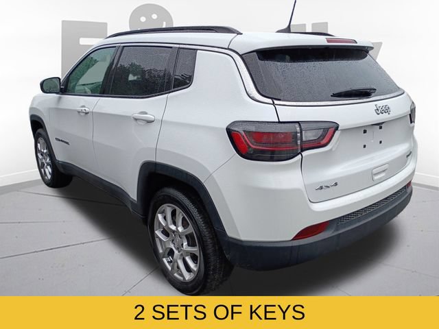 Used 2023 Jeep Compass Latitude w/ Sun and Sound Group AWD/4WD image 7