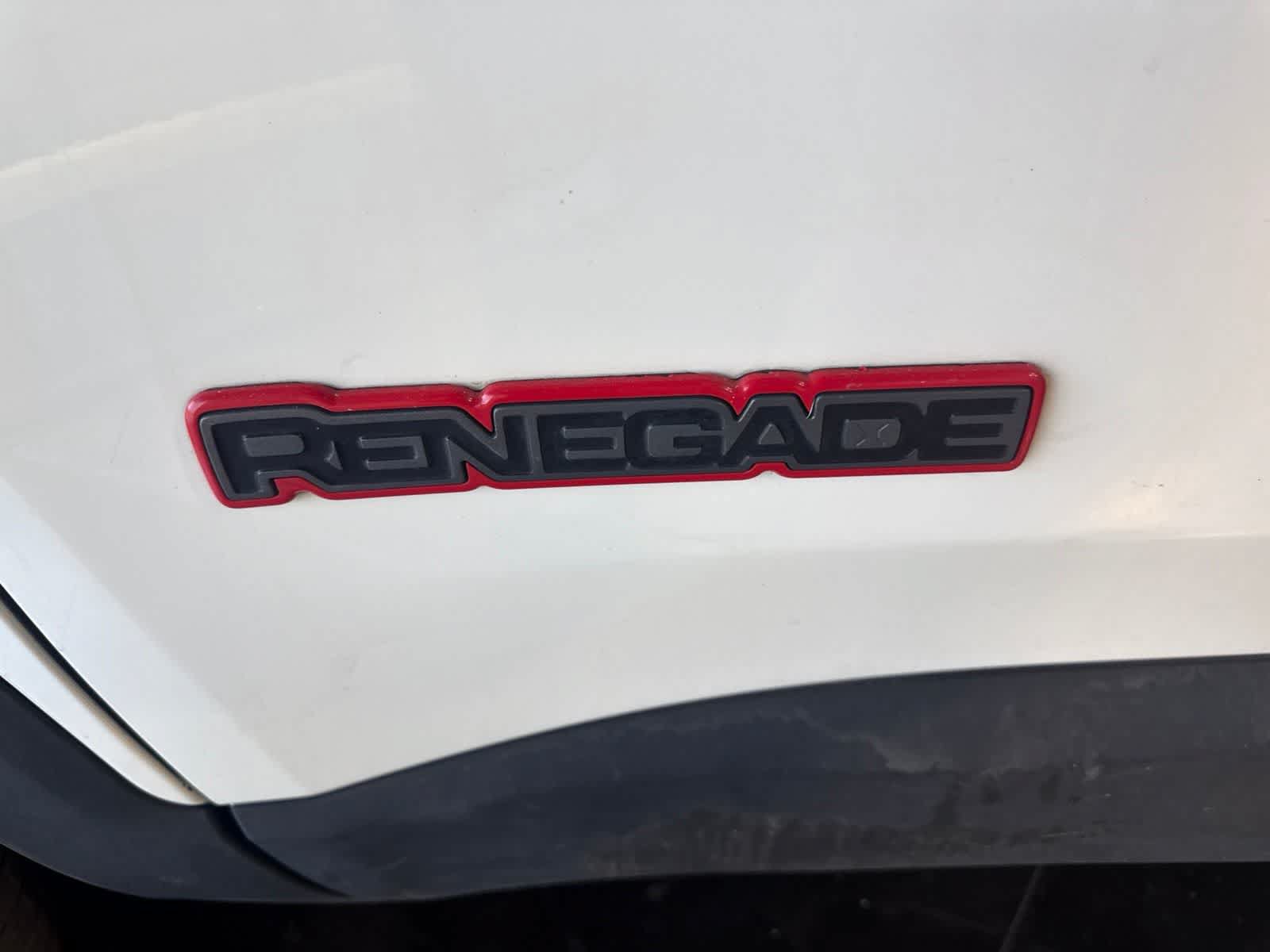 Used 2023 Jeep Renegade Trailhawk AWD/4WD image 11