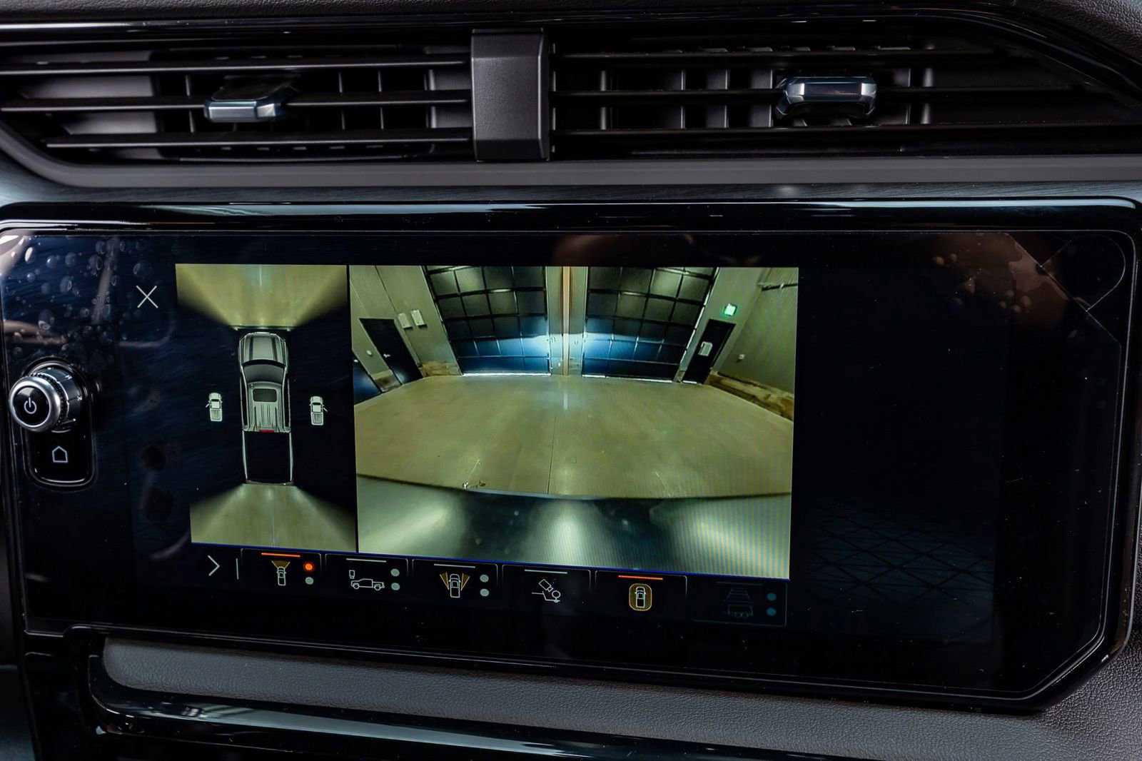 Used 2026 GMC Sierra 1500 AT4 w/ Technology Package image 26