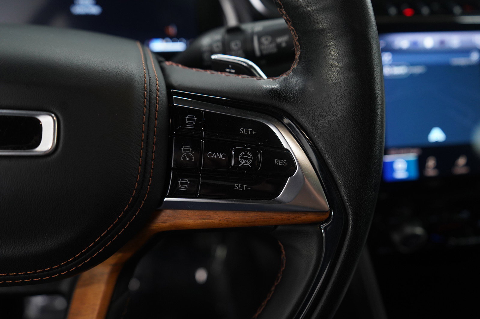 Used 2022 Jeep Grand Cherokee Summit image 18