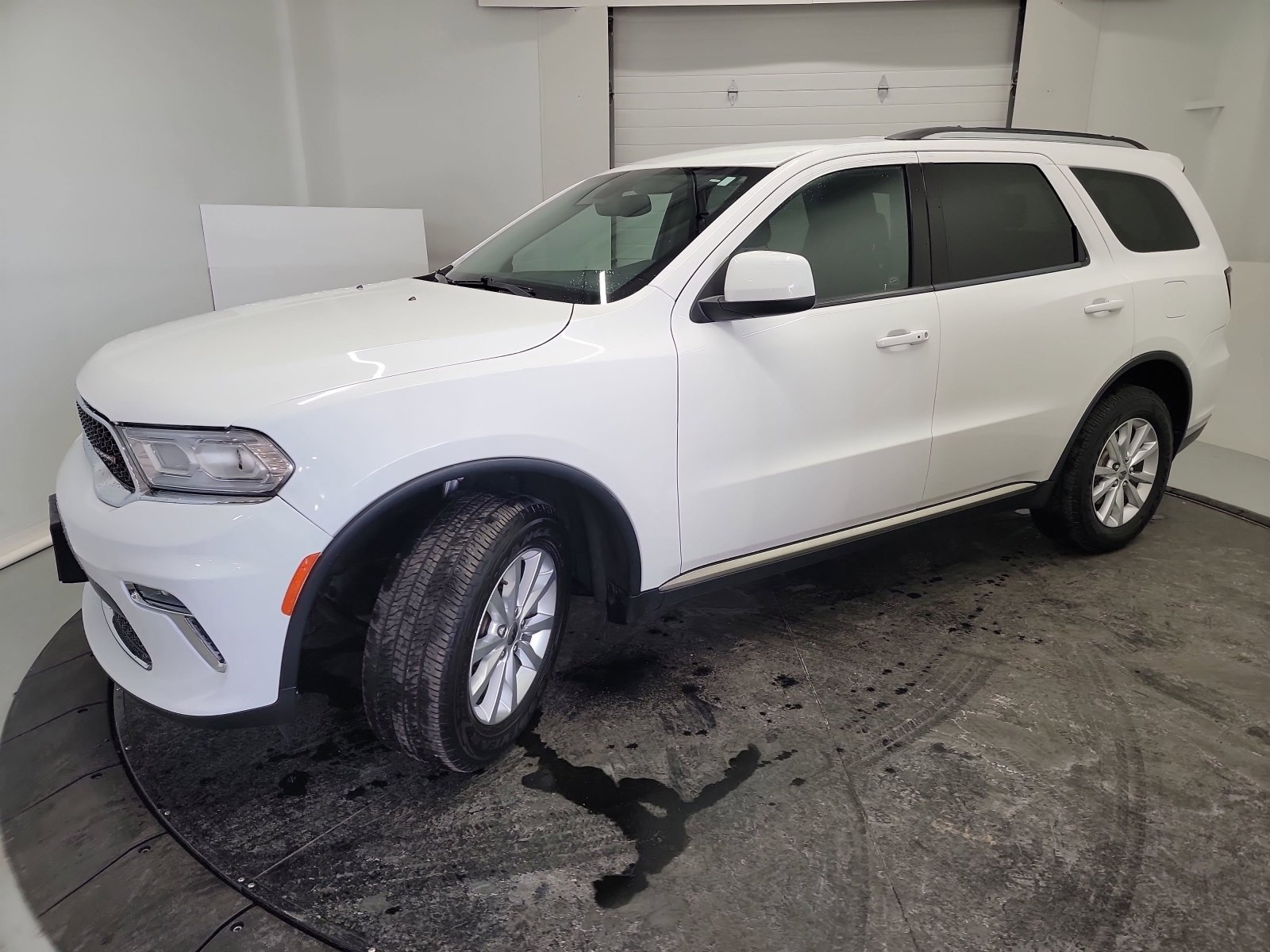 Used 2021 Dodge Durango SXT image 3