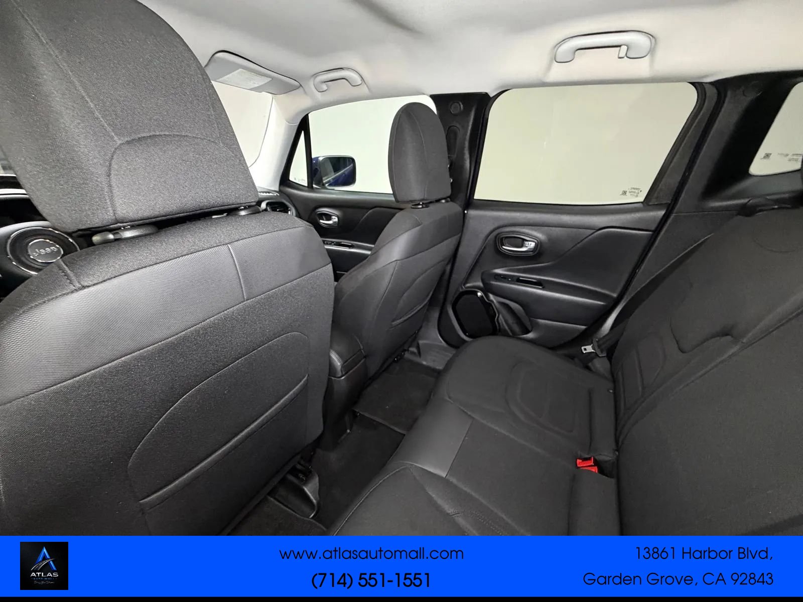Used 2017 Jeep Renegade Altitude FWD image 15