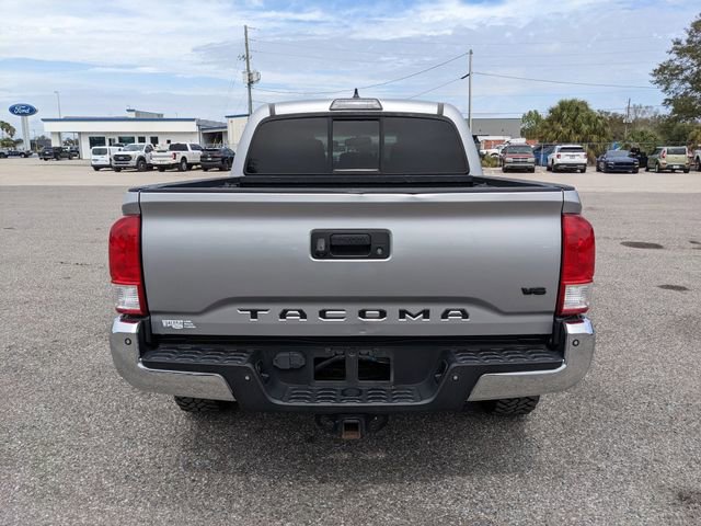 Used 2017 Toyota Tacoma SR5 w/ Tow Package image 5