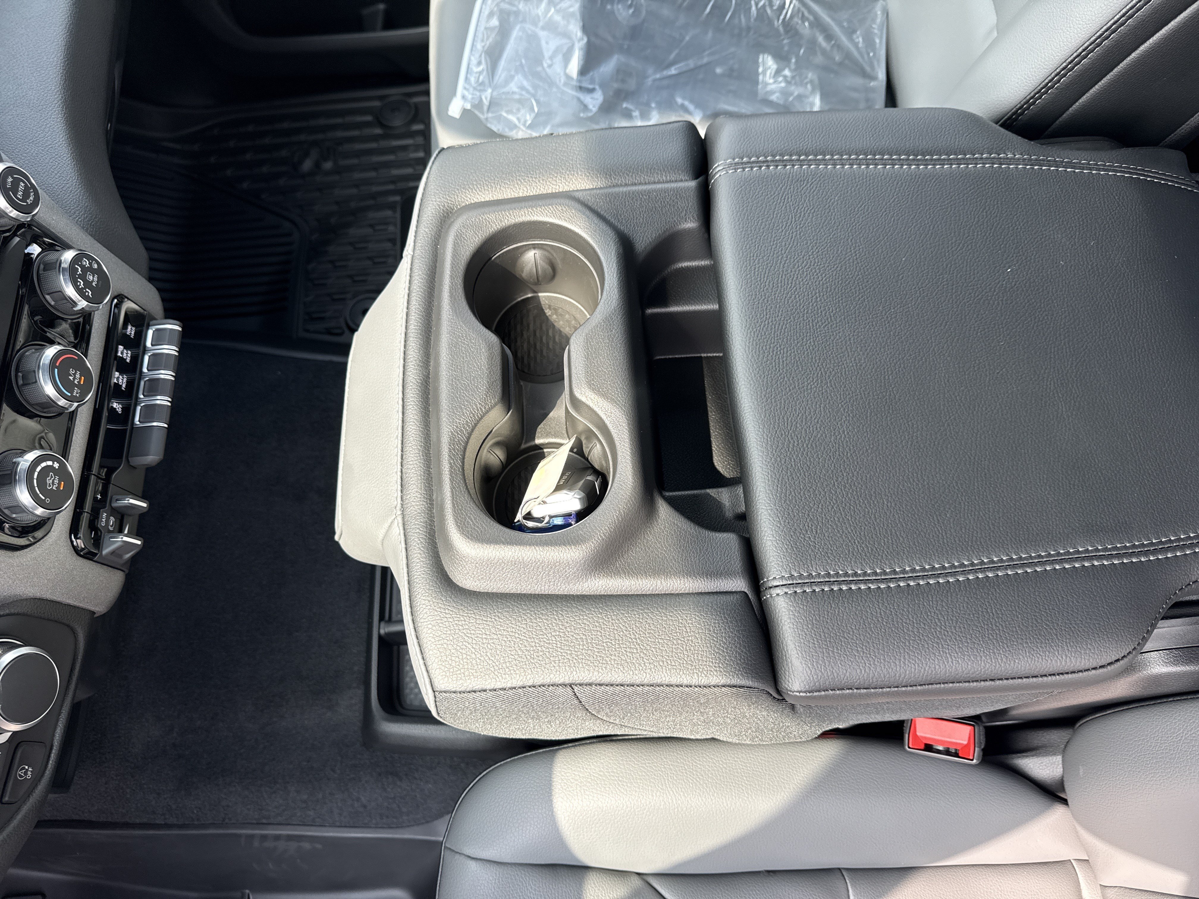 New 2026 RAM 1500 Tradesman AWD/4WD image 27