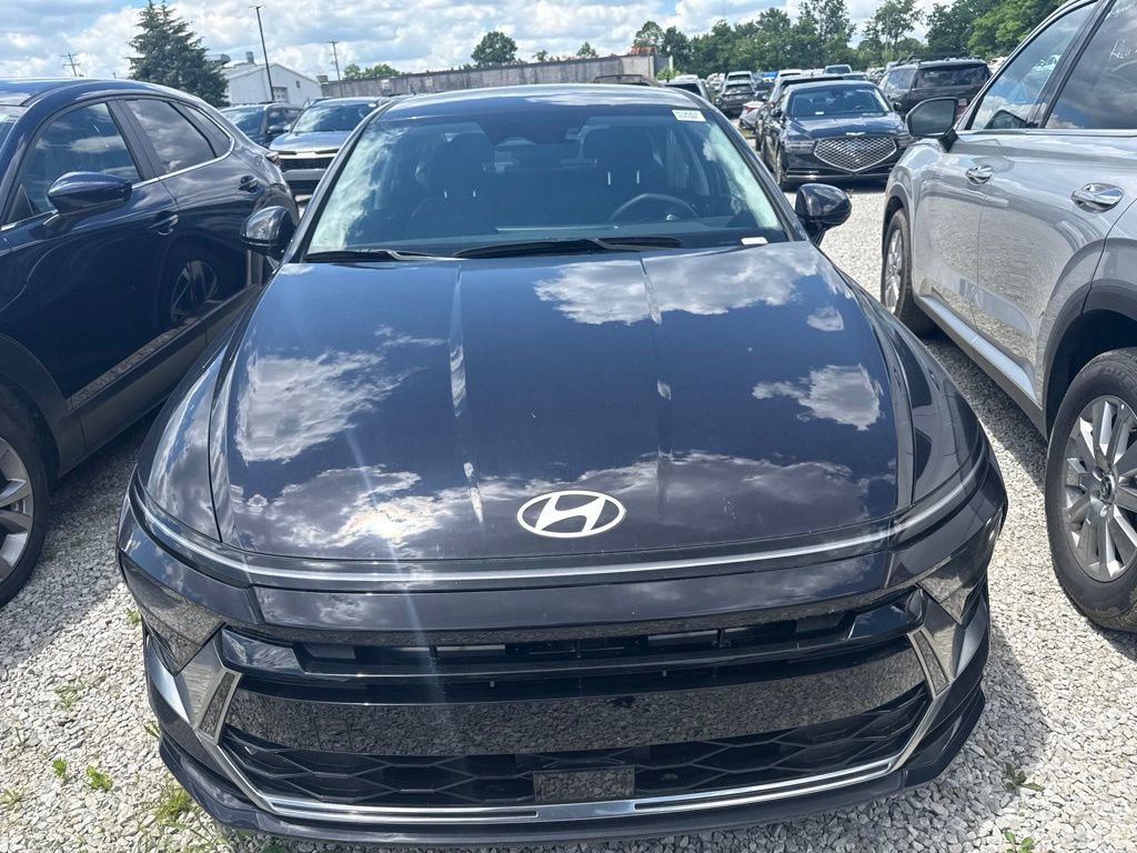 Certified 2026 Hyundai Sonata SEL AWD/4WD image 6