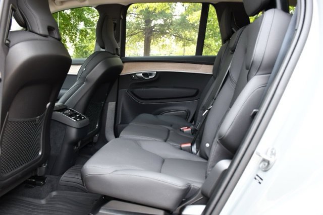 New 2026 Volvo XC90 B6 Plus w/ Protection Package Premier AWD/4WD image 17