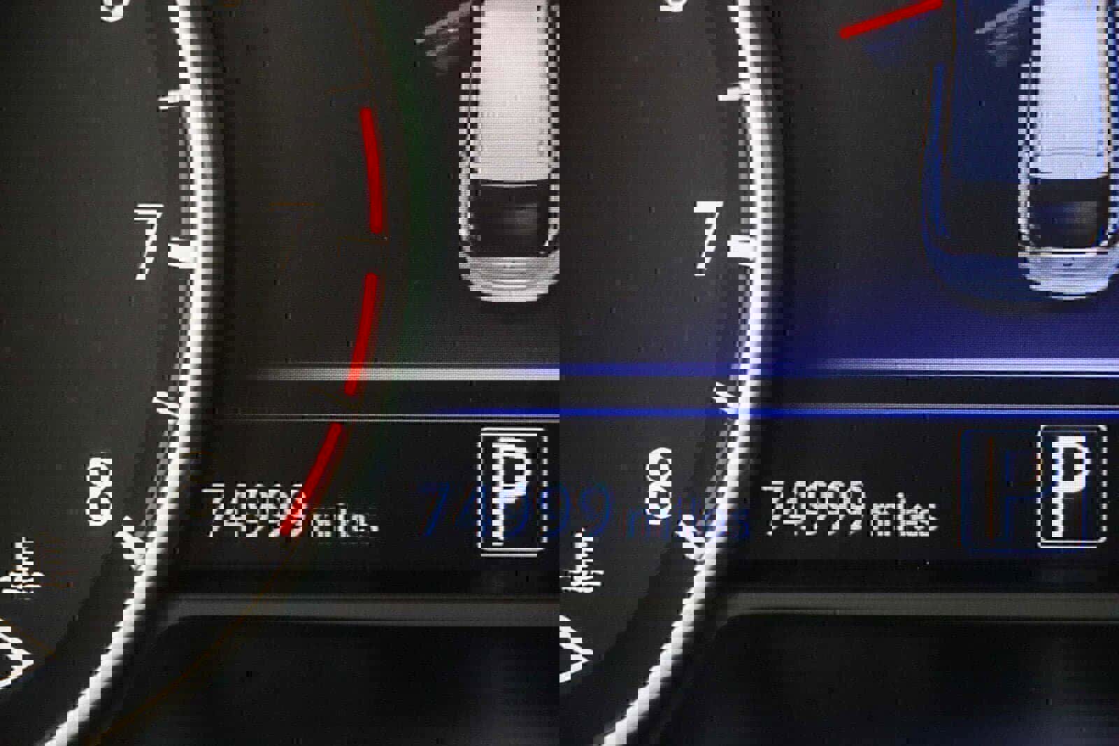 Used 2022 Nissan Murano SV w/ SV Midnight Edition Package image 17