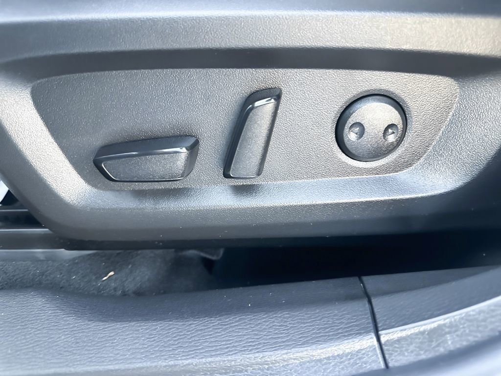 Used 2023 Mitsubishi Outlander SEL image 28