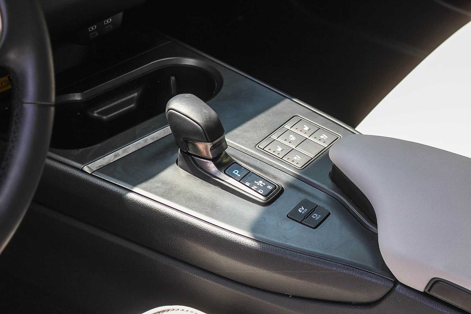 Used 2025 Lexus UX 300h FWD w/ Cold Area Package image 37