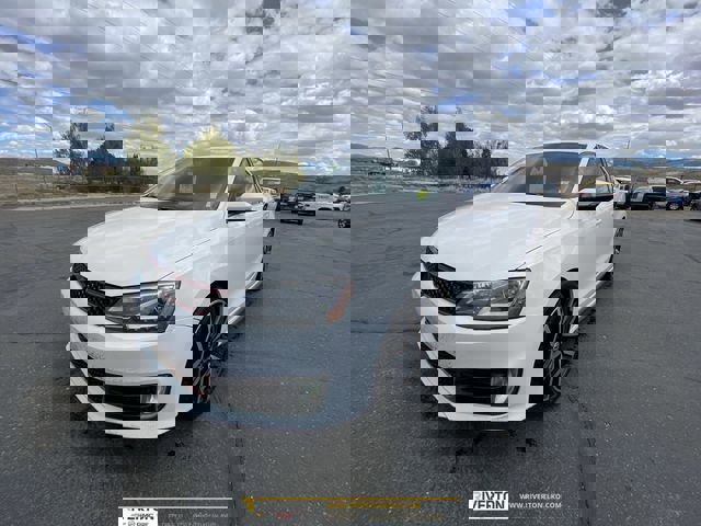 Used 2013 Volkswagen Jetta GLI Autobahn FWD image 1