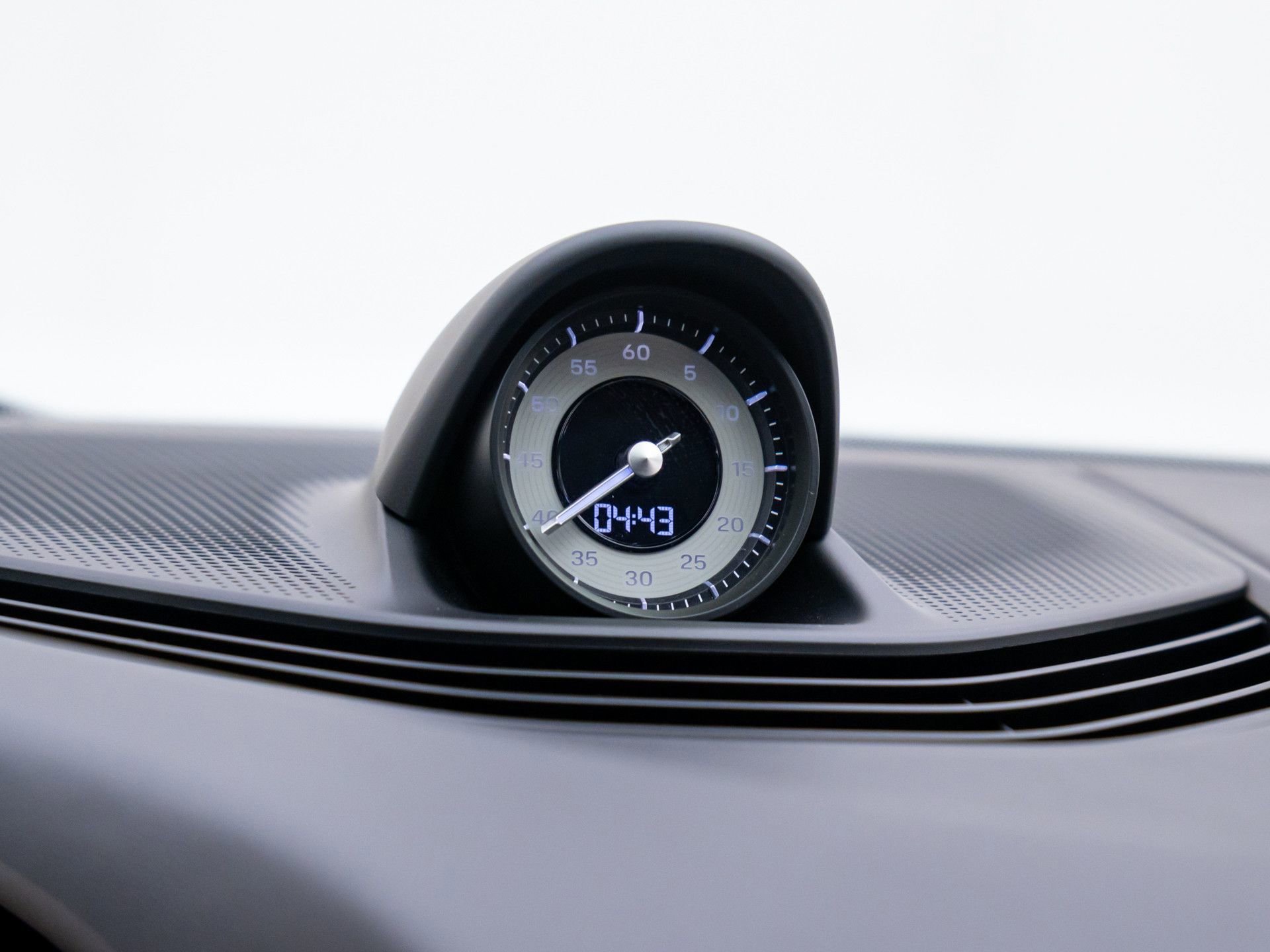 Certified 2024 Porsche Taycan GTS image 22