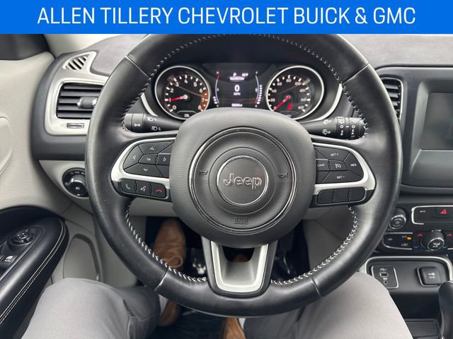 Used 2020 Jeep Compass Latitude image 14