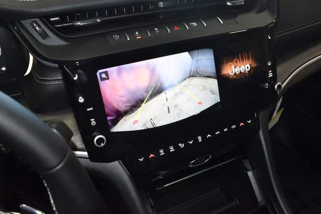 New 2026 Jeep Grand Cherokee Limited AWD/4WD image 14