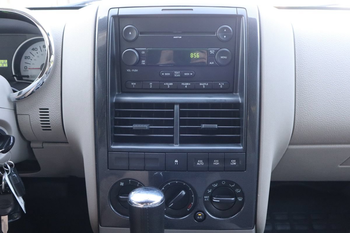 Used 2007 Ford Explorer Sport Trac XLT AWD/4WD image 33