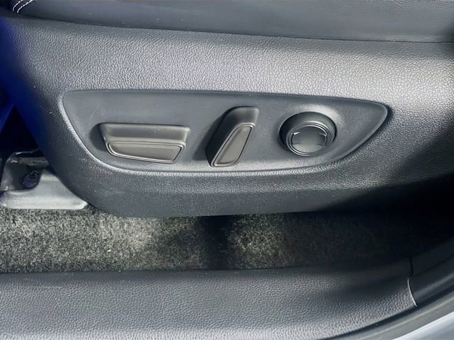 Used 2020 Toyota RAV4 XLE Premium FWD image 13